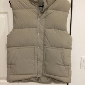 Gap Puffer Vest